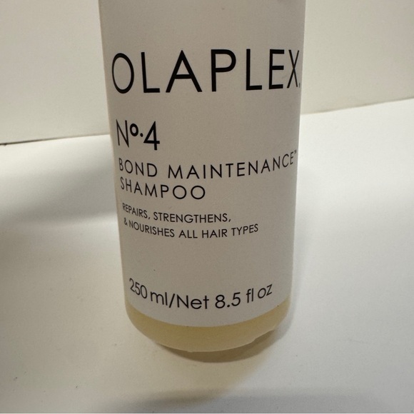 Olaplex No. 4 Bond Maintenance Shampoo 8.5 OZ - Picture 2 of 3